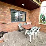 Comfy Apartment Mit Garten In Koeln
